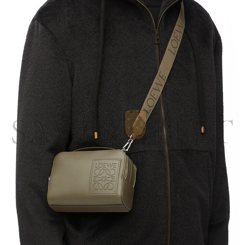 LOEWE MINI CROSSBODY CAMERA BAG IN SATIN CALFSKIN C565R41X05 (18*13*8.5cm)